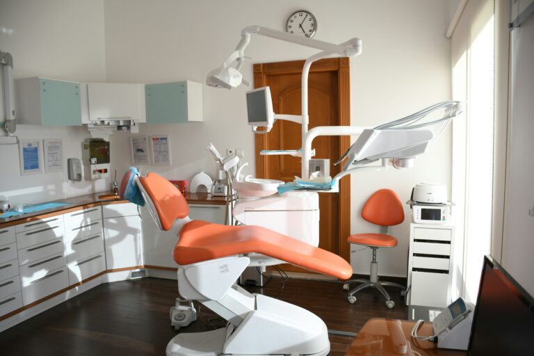 5 Critical Elements Every Quality Dentist Email List Must Include